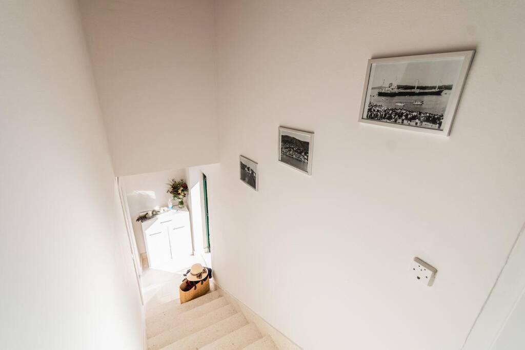 Holiday Home Marina-Renovated House In City Center Rogoznica  Extérieur photo